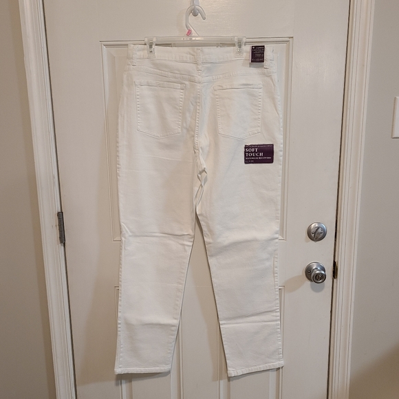 Pants - Picture 2 of 5